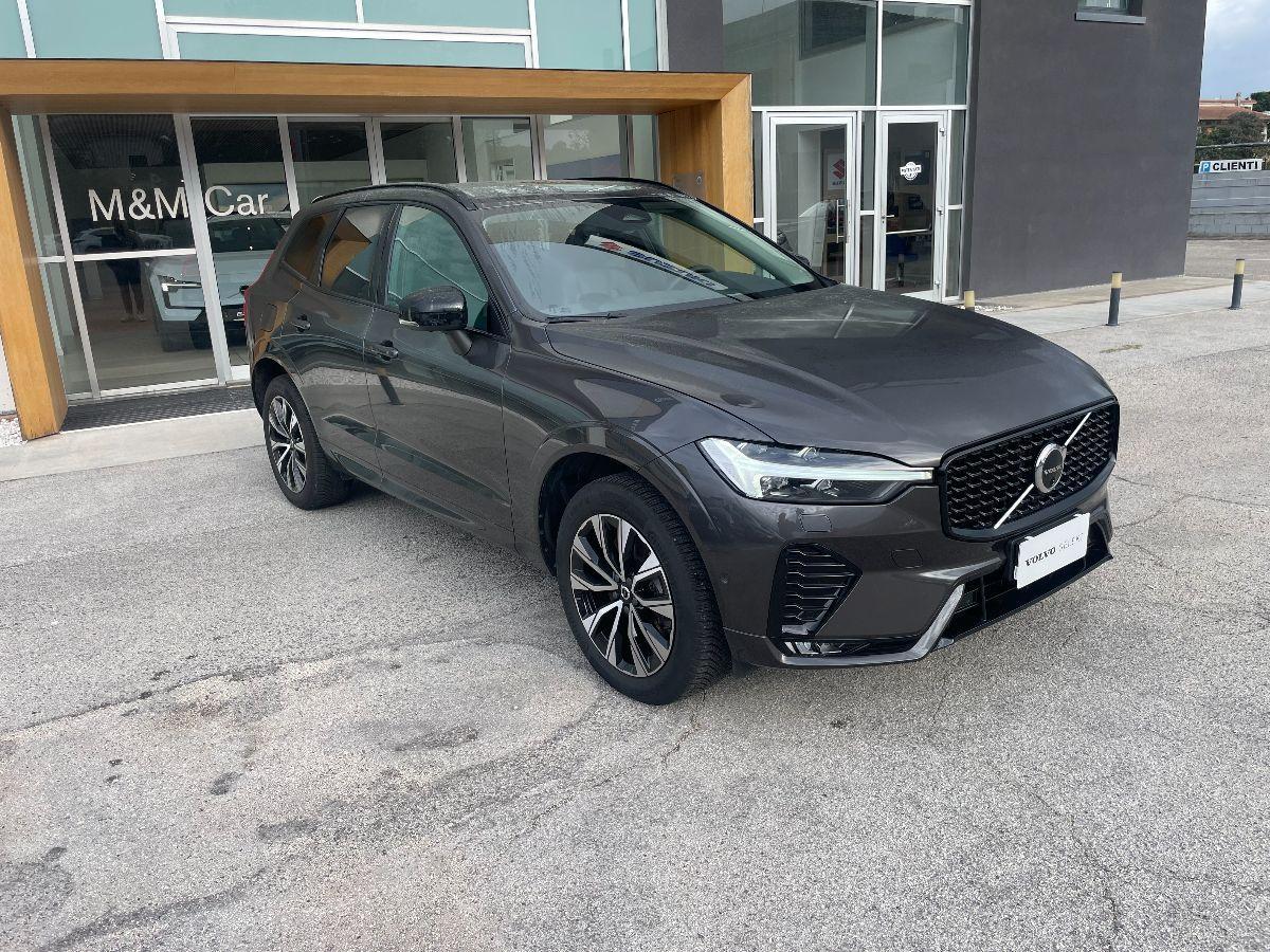 VOLVO - XC60 - B4 automatico Plus Dark