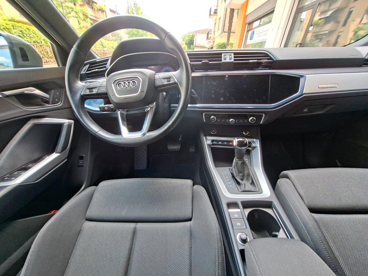 Audi Q3 Sportback 35 2.0 tdi S line 4 con gancio unicoproprietario