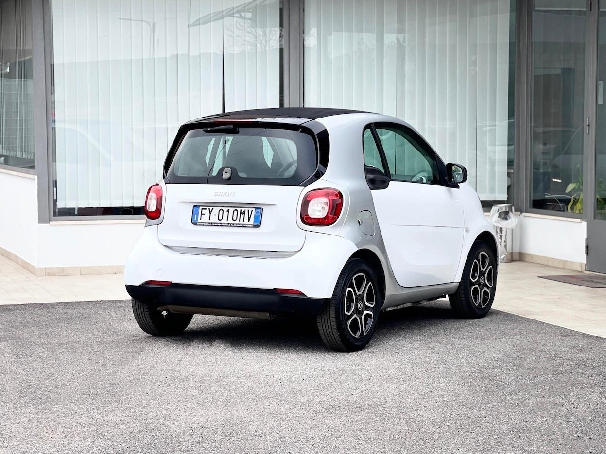 Smart ForTwo 1.0 Benzina 71CV E6 Automatica - 2019