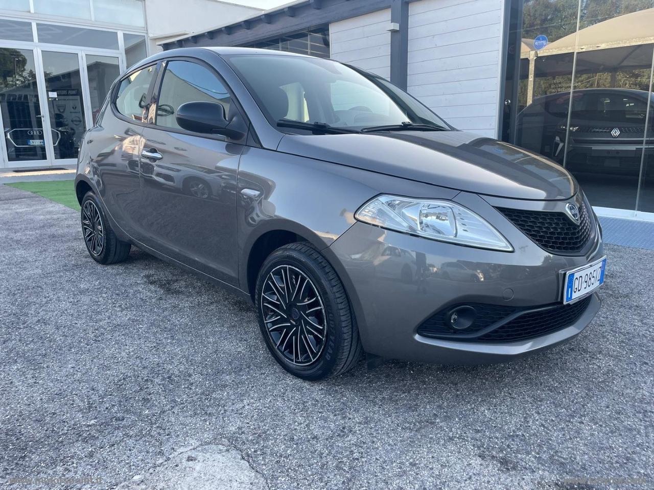 LANCIA Ypsilon 1.0 FireFly 5p.S&S Hyb. Eco A.F.