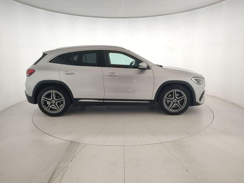 Mercedes-Benz GLA 200 d Premium auto