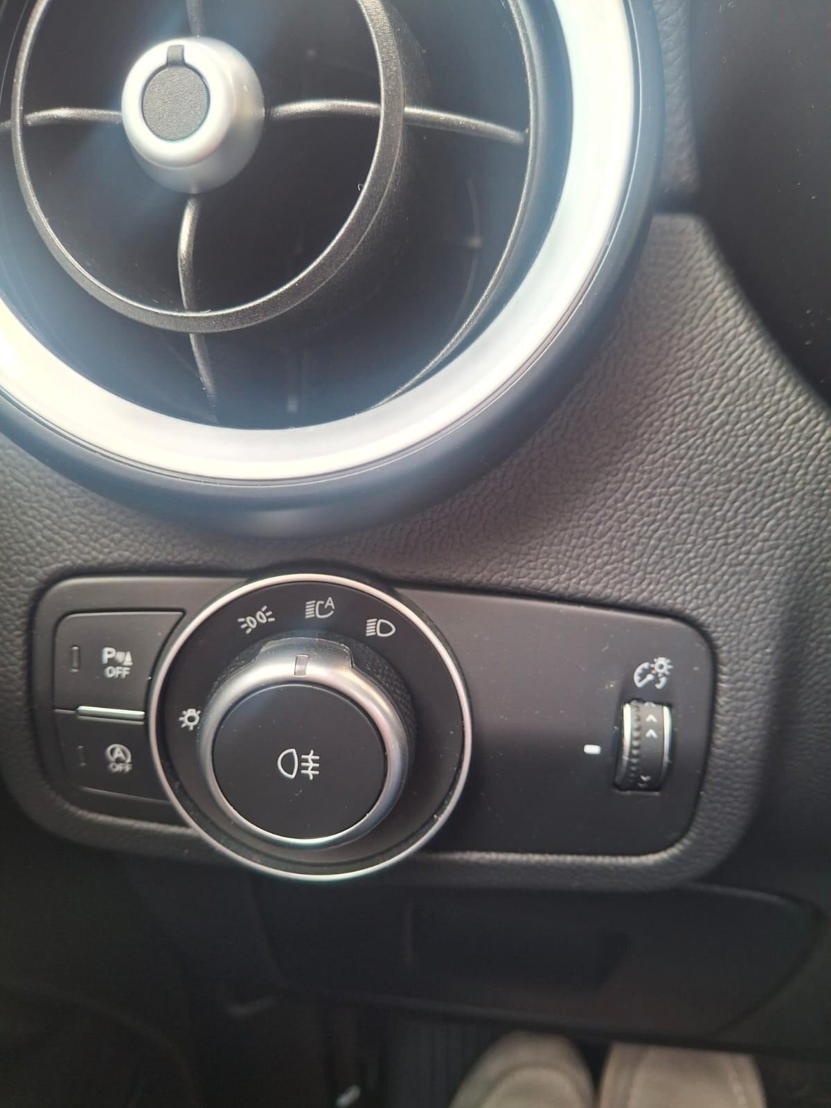Alfa Romeo Stelvio 2.2 Turbodiesel 160 CV AT8 RWD Business