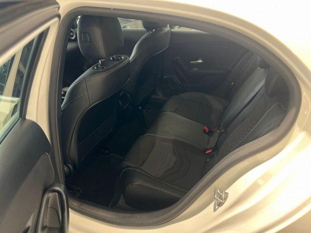 MERCEDES-BENZ A 180 A 180 d Automatic 4p. Business