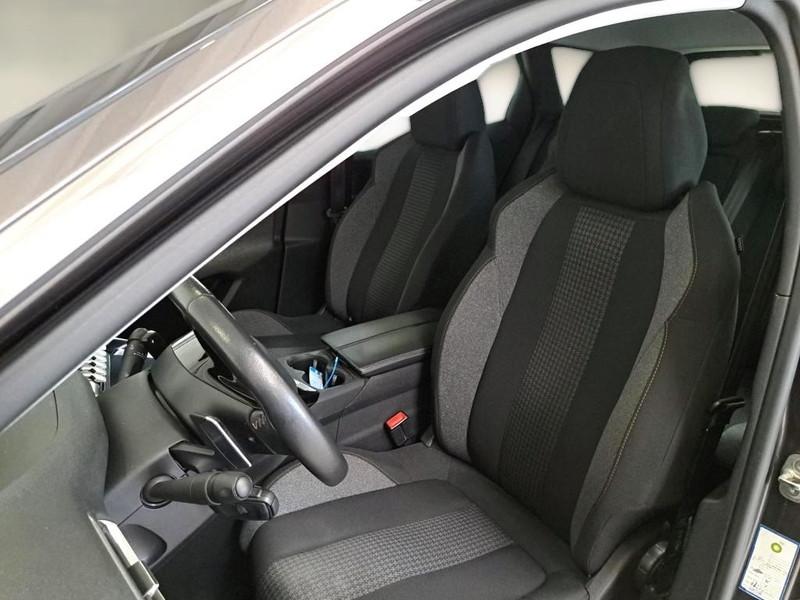 PEUGEOT 3008 BlueHDI 130 EAT8 S/S Active Business