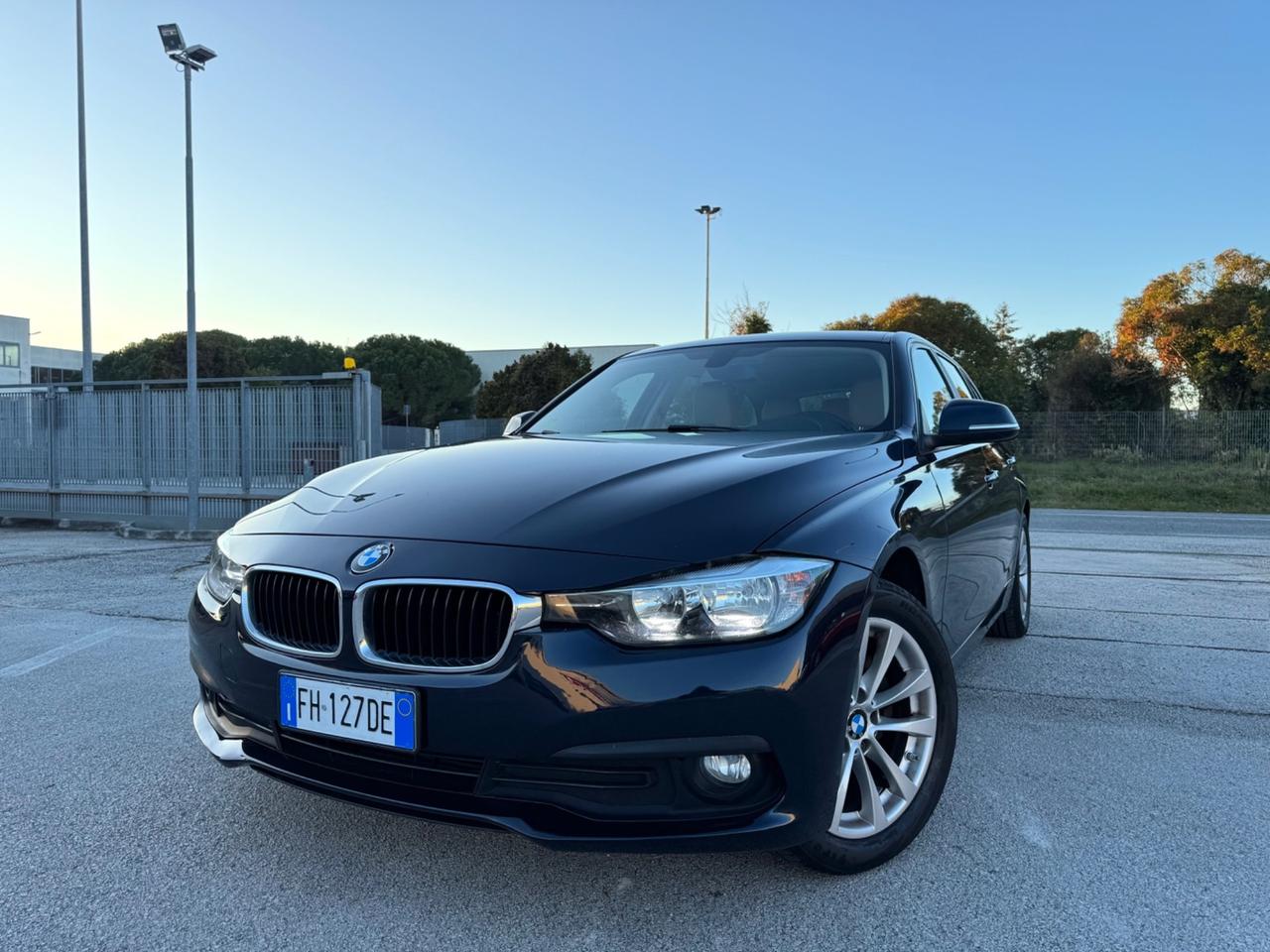 BMW 320d Automatic Touring XDrive - Navi 17