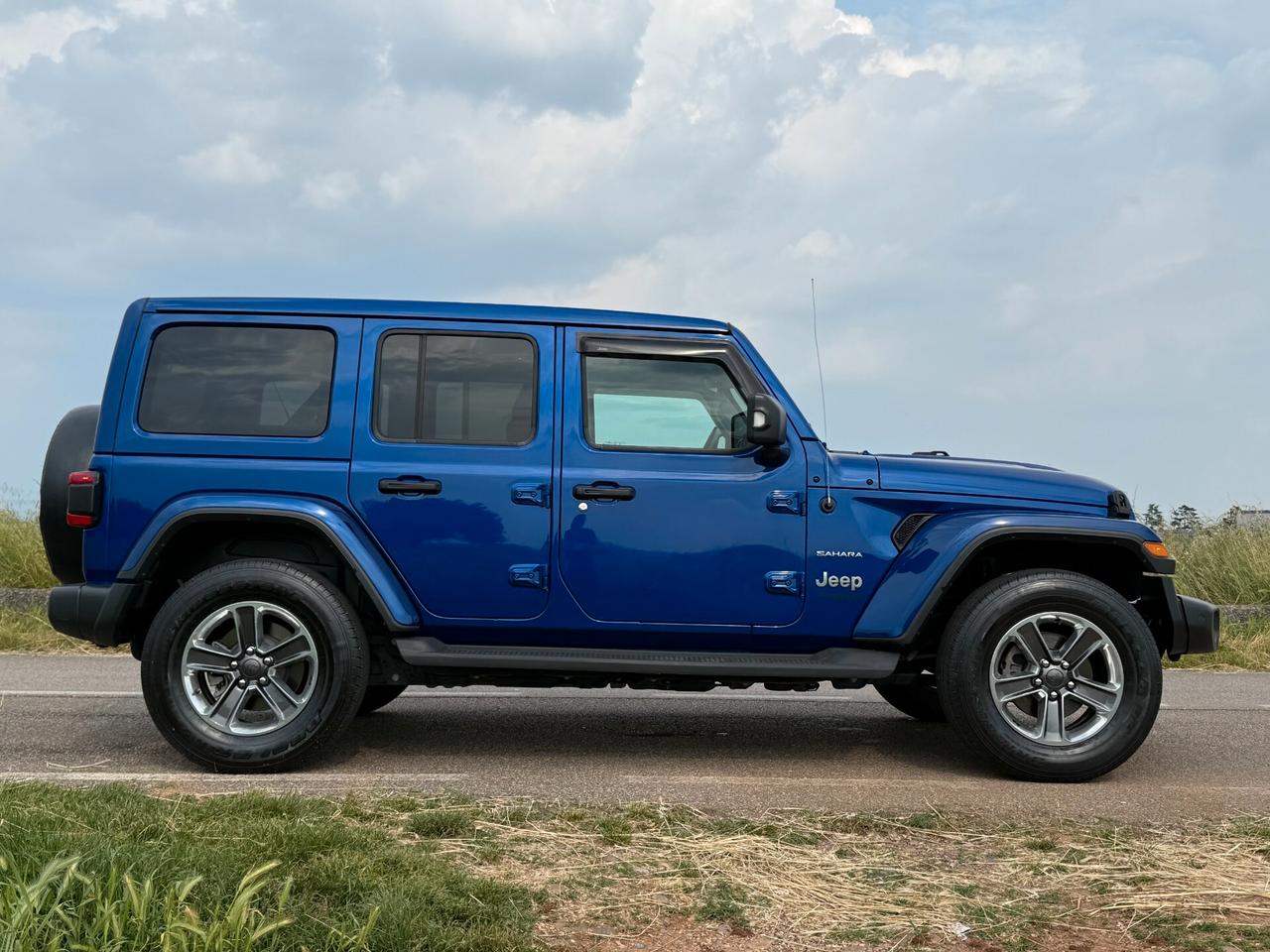 Jeep Wrangler Unlimited 2.2 Mjt II Sahara "STRAFULL-65000KM"