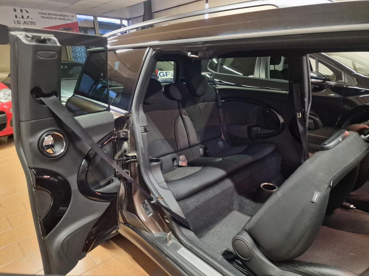 Mini Cooper D Clubman 1.6 16V, 161 mila chilometri ok neopatentati