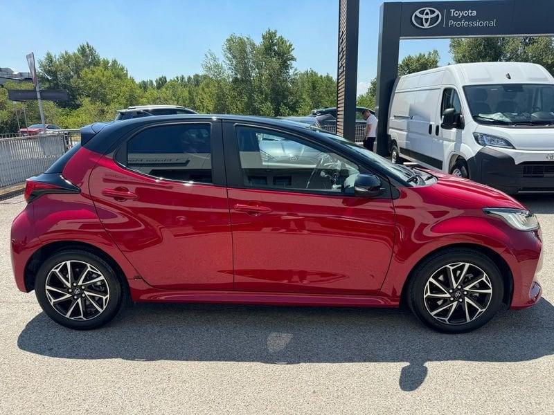 Toyota Yaris Hybrid Style MY22