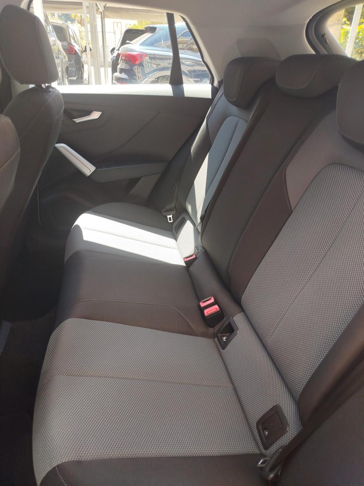 Audi Q2 S tronic 1.6 116CV Design 2020 TETTO NEO