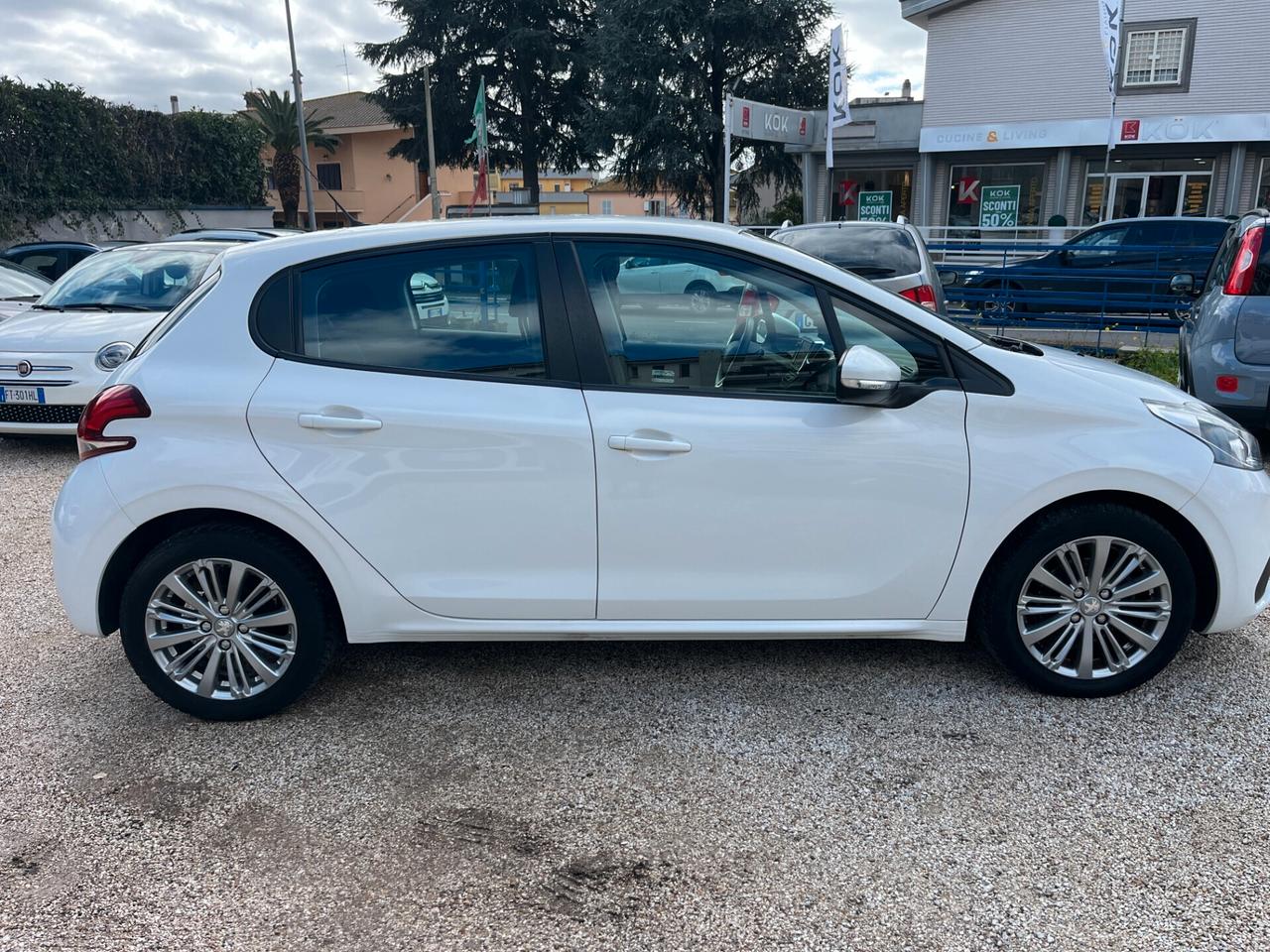 Peugeot 208 PureTech 82 Stop&Start 5 porte Allure