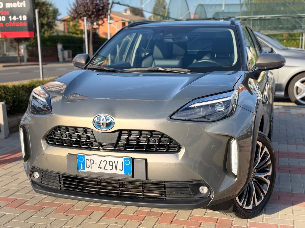 Toyota Yaris Cross 1.5 Hybrid 5p. E-CVT AWD-i Lounge