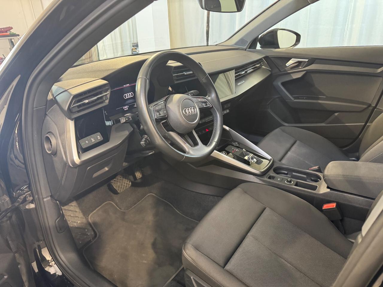 Audi A3 SPB 35 TDI S tronic Business Advanced - MATRIX