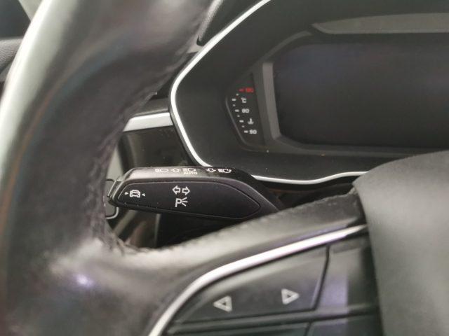 AUDI Q3 35 TDI S tronic Business