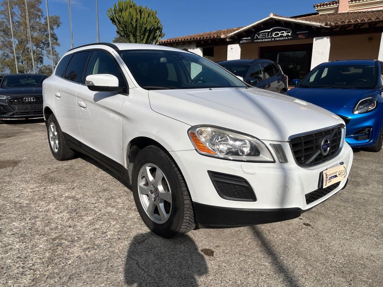 Volvo XC 60 XC60 D5 AWD Geartronic Momentum