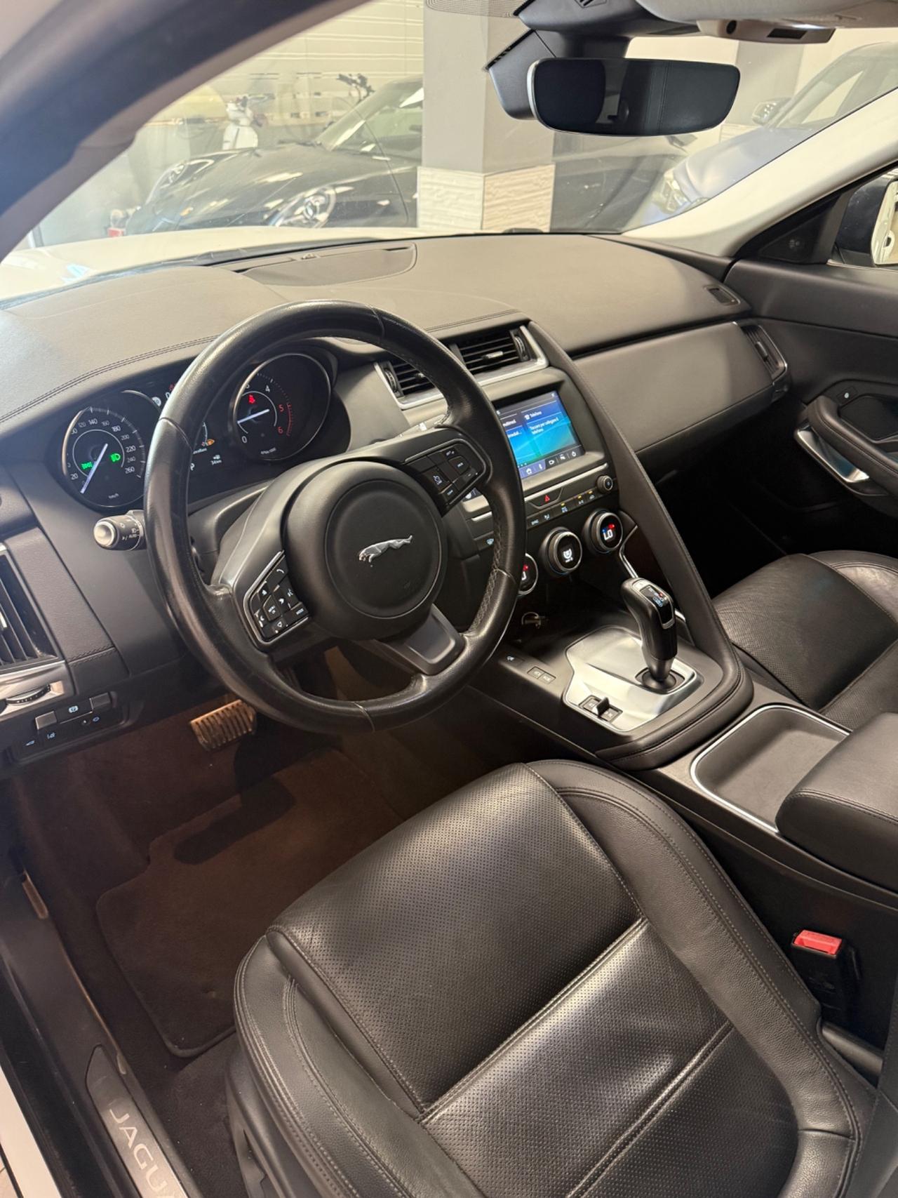 Jaguar E-Pace 2.0D 150 CV AWD aut. R-Dynamic
