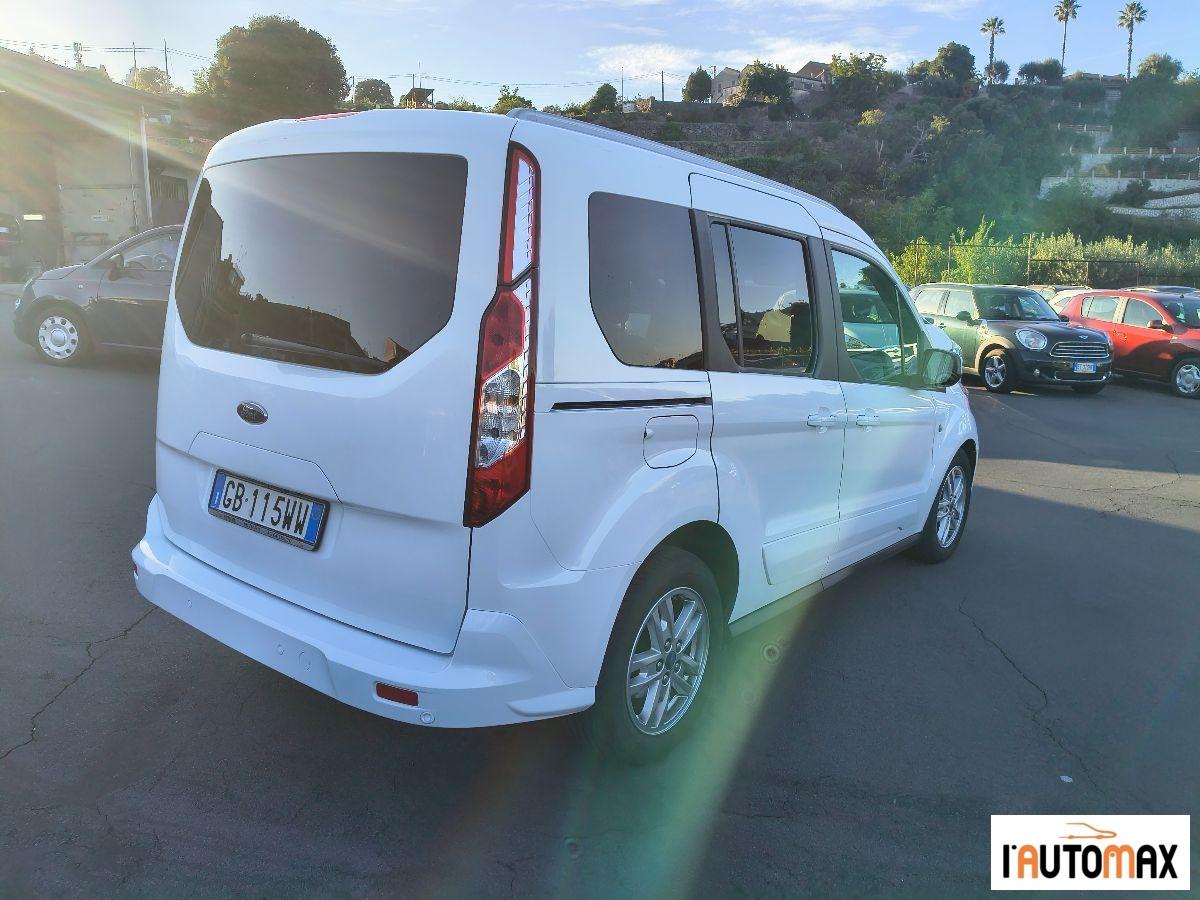 FORD - Tourneo Connect - 1.5 TDCi 120CV aut. Tit.