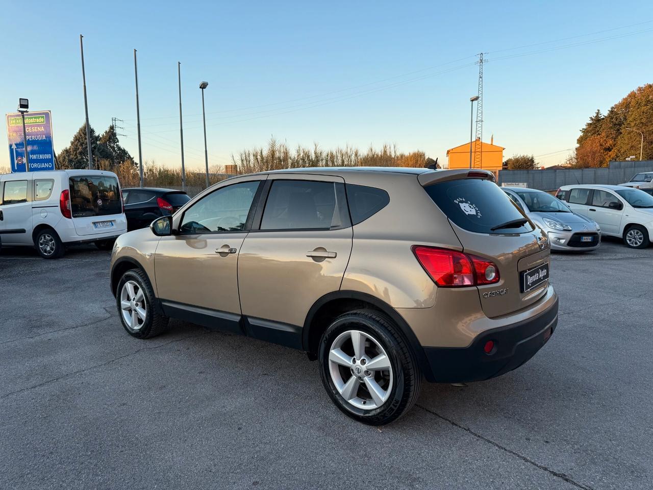Nissan Qashqai 2.0 dCi DPF 4WD Tekna