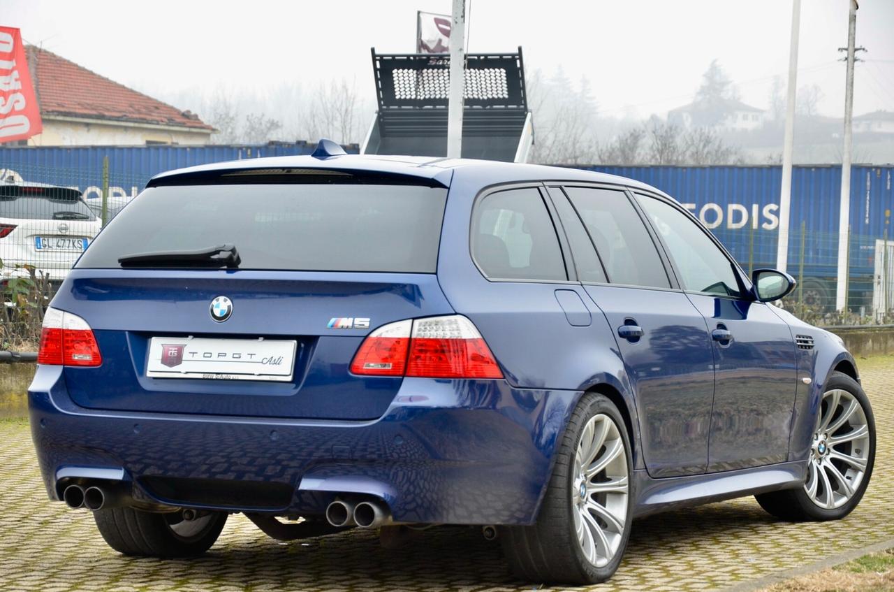 BMW M5 5.0 V10 TOURING 507cv, UFF ITALIANA, SERVICE BMW, INTERLAGOS BLAU, PERMUTE