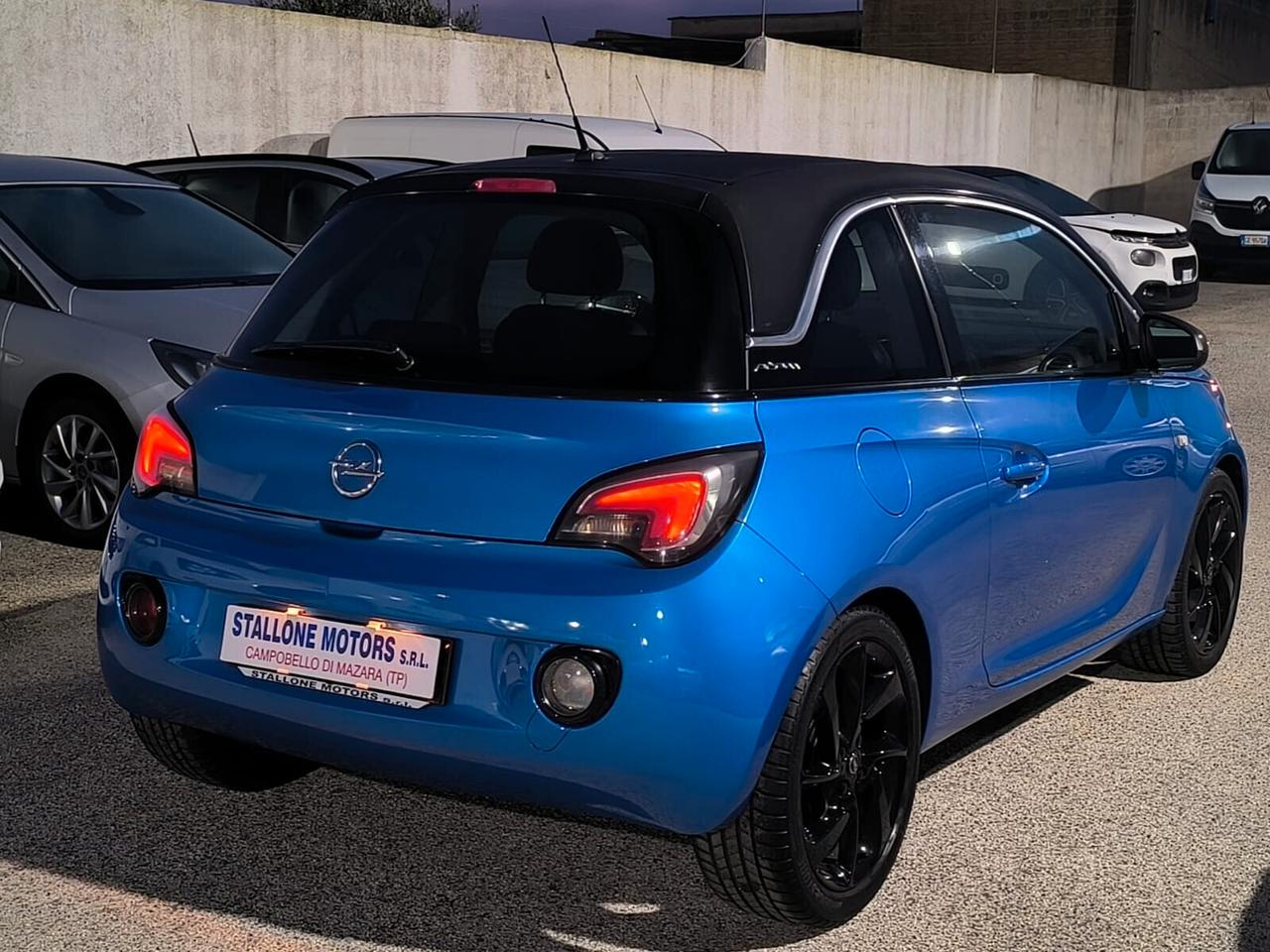 Opel Adam 1.2 70 CV Slam 2015