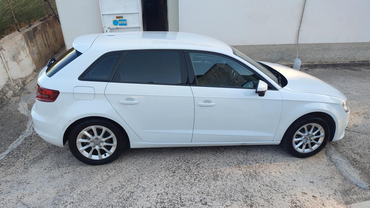 AUDI A3 1.6 TDI -