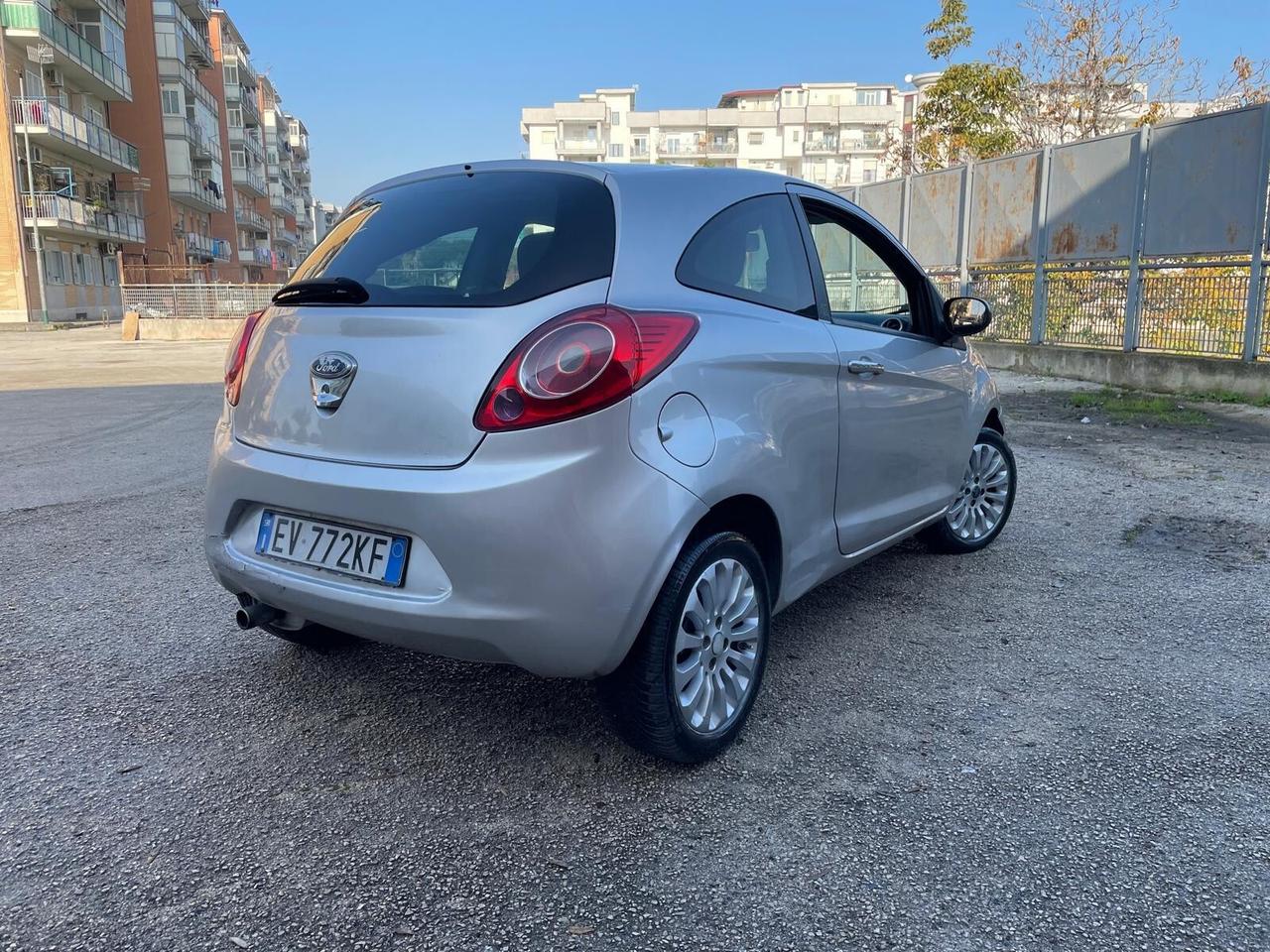 Ford Ka 1.3 TDCi 75CV Titanium Full Perfett