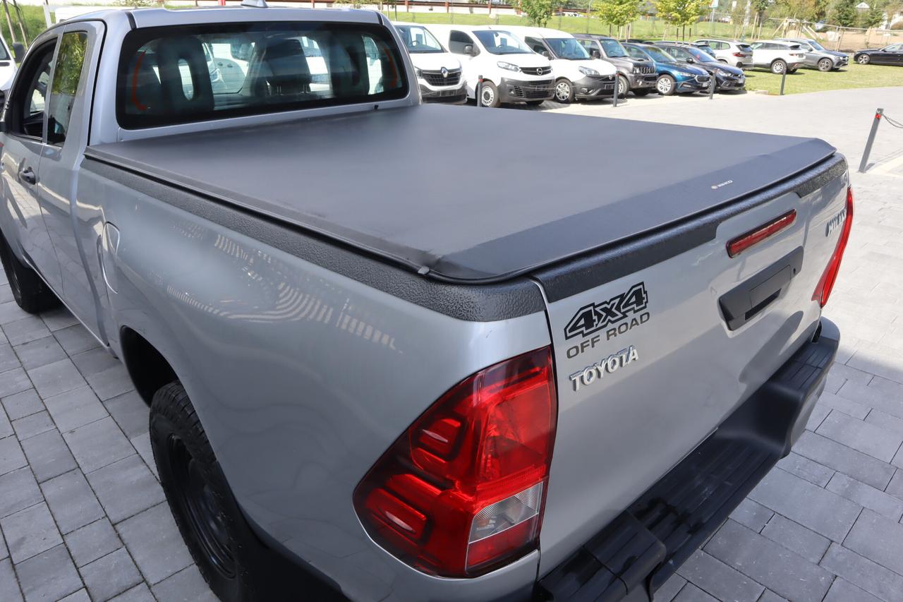 Toyota Hilux 2.4 EXTRA CAB 150CV