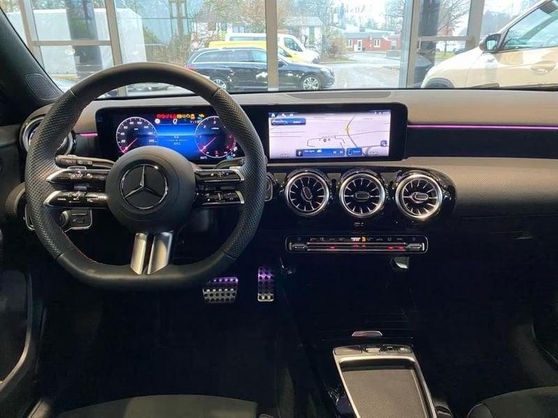 Mercedes-Benz Classe A A 200 d AMG Line Advanced Plus 18" Led Multibeam Camera