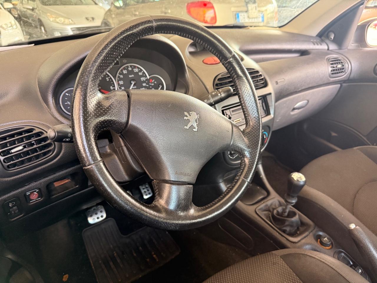 Peugeot 206 1.4 5p. Enfant Terrible