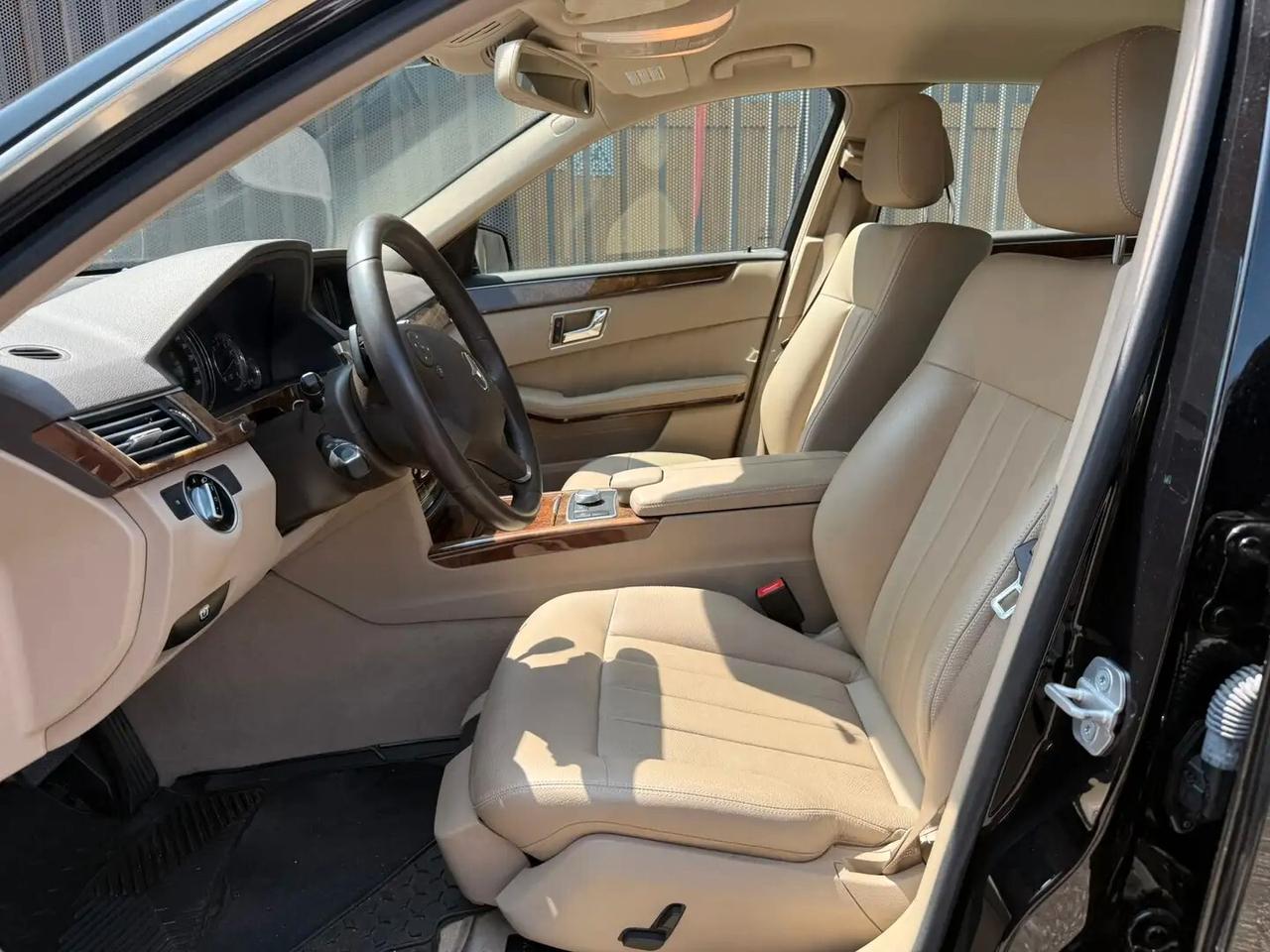 Mercedes-benz E 350 E 350 CGI BlueEFFICIENCY Avantgarde AMG