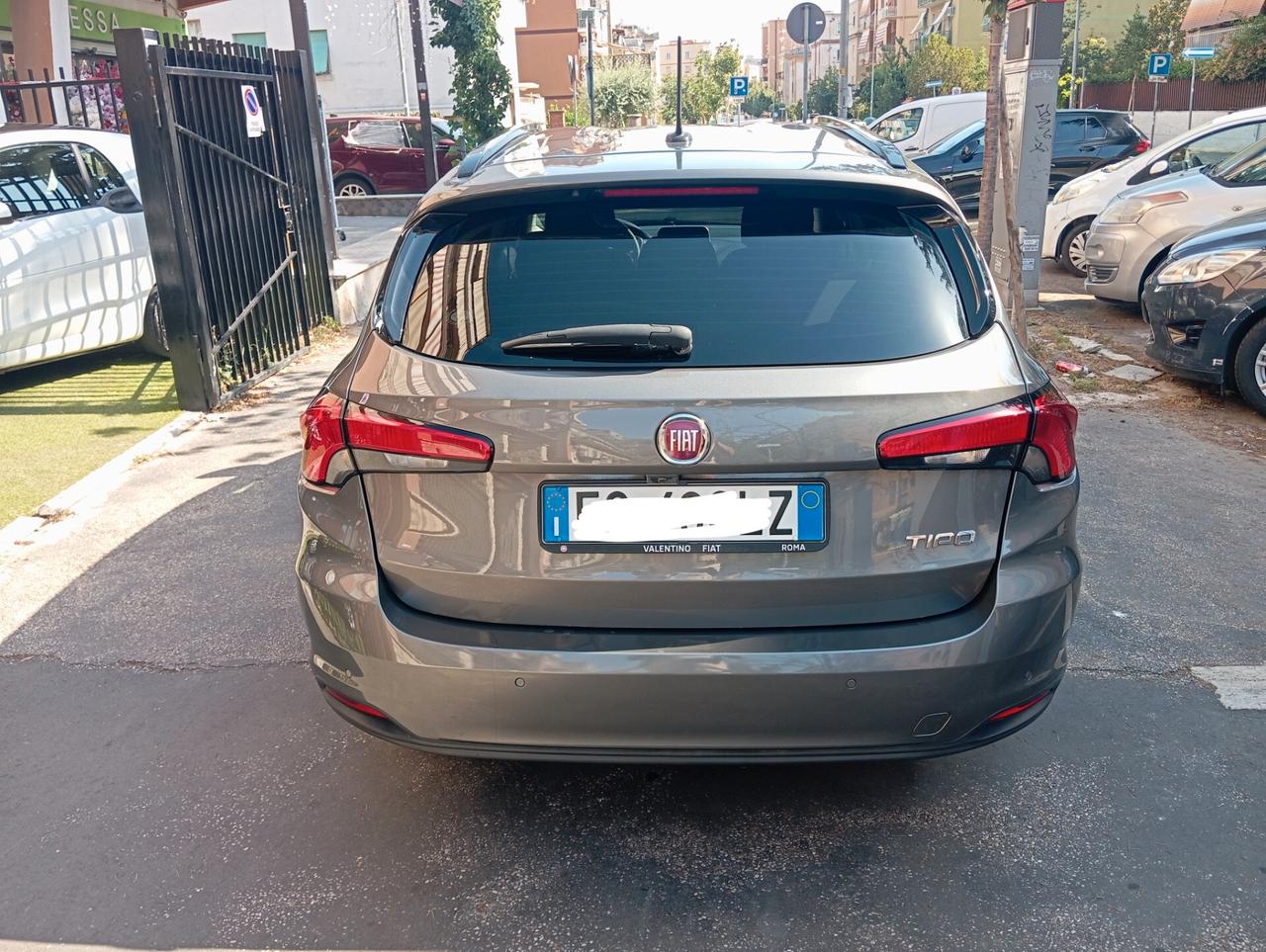 Fiat Tipo 1.6 Mjt SW Lounge offerta del mese