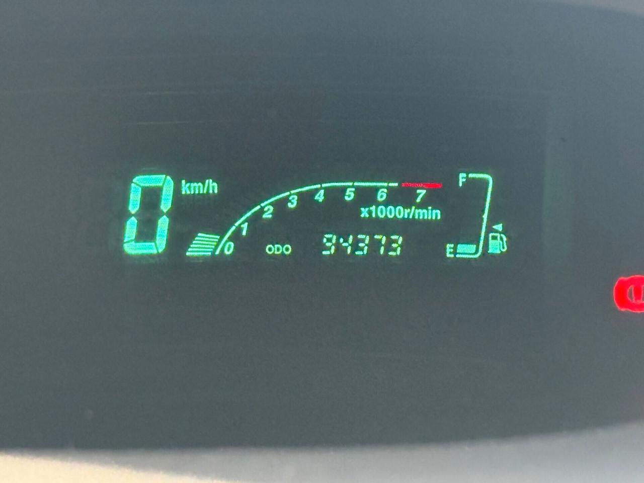 Toyota Yaris 1.0i 16V cat 5 porte Sol