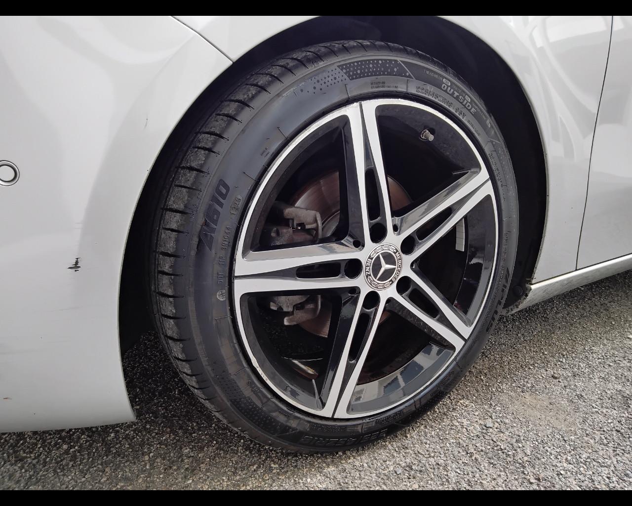 Mercedes-Benz Classe A - W177 2018 - A 180 d Sport auto