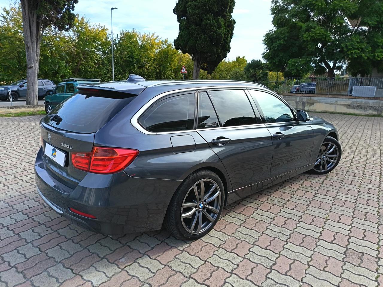 BMW 320 TOURING