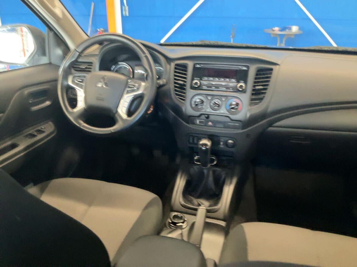 Mitsubishi L200 2.3 Double-Cab Gancio