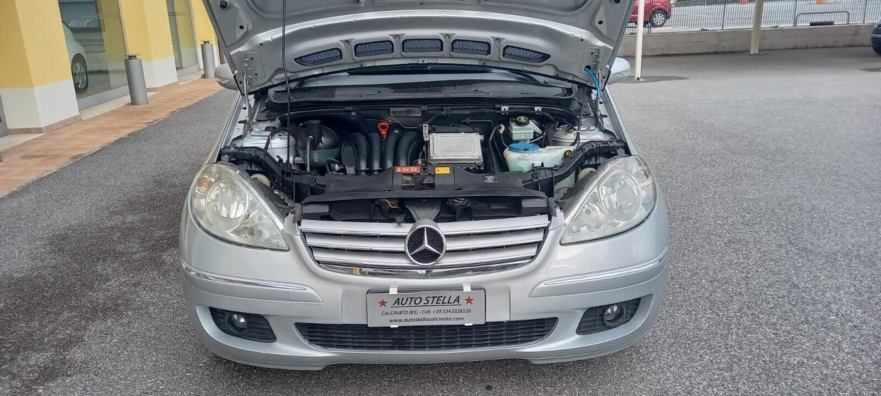 Mercedes-Benz Classe A 150 All. Elegance Benzina cc. 1.5 CV. 95 Cambio Manuale 5 Porte 5 Posti Utilizzabile anche per i Neopatentati.