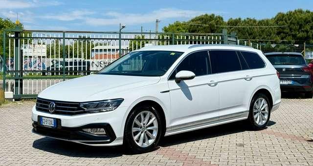 Volkswagen Passat Variant 2.0 tdi R-Line Executive 150cv dsg
