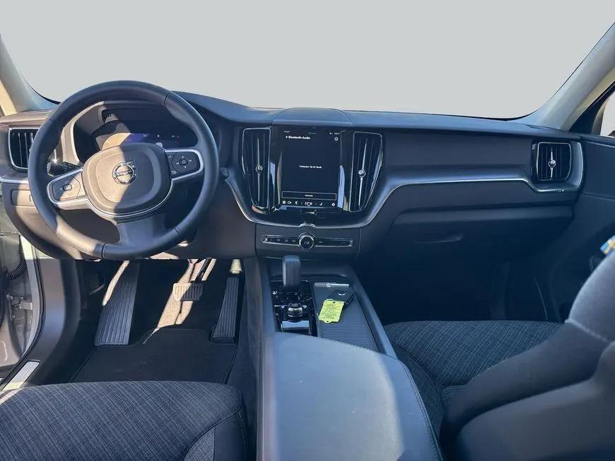 Volvo XC60 2.0 b5 Core awd auto