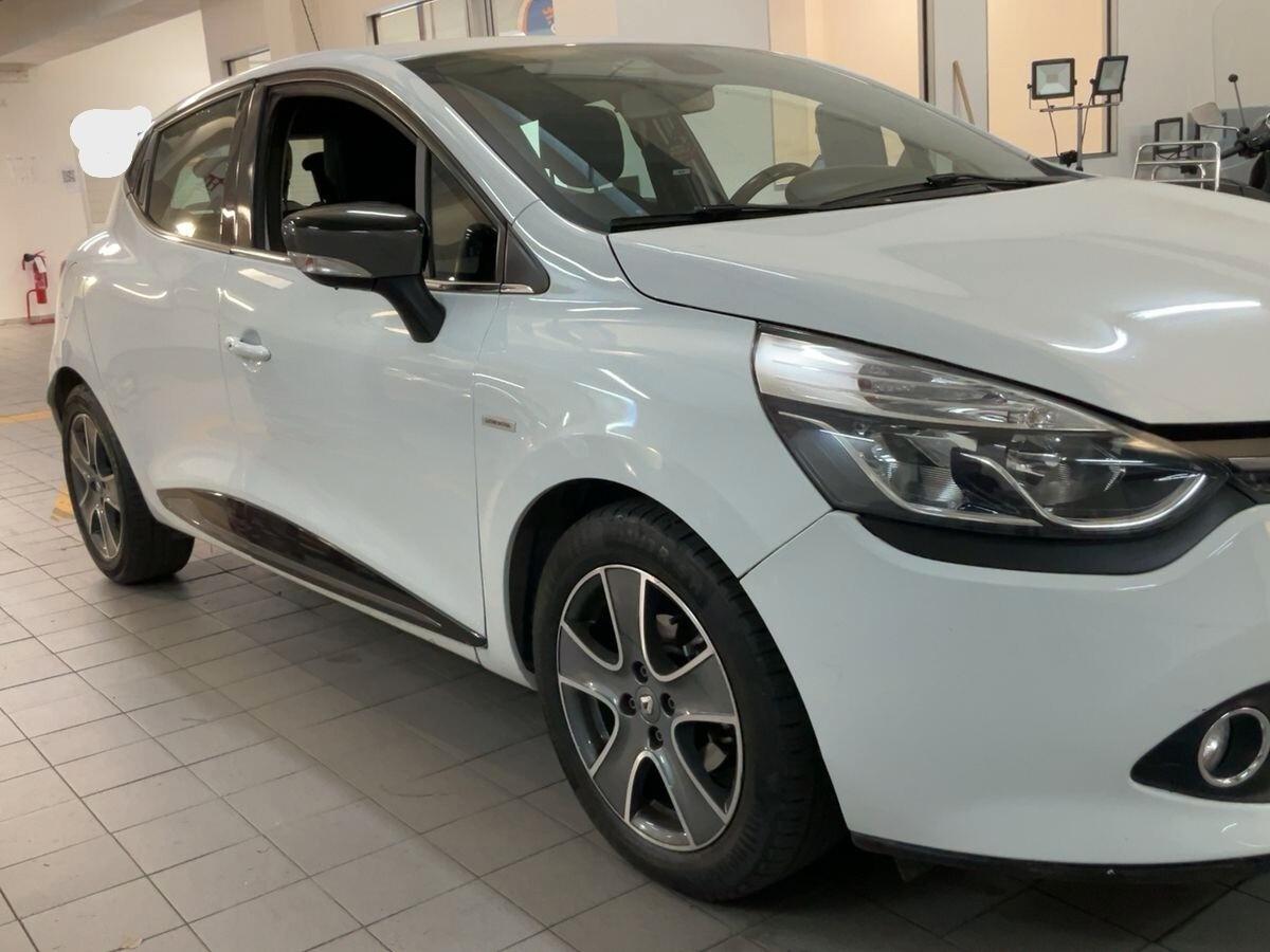 Renault Clio 1.2 75CV 5 porte Costume National