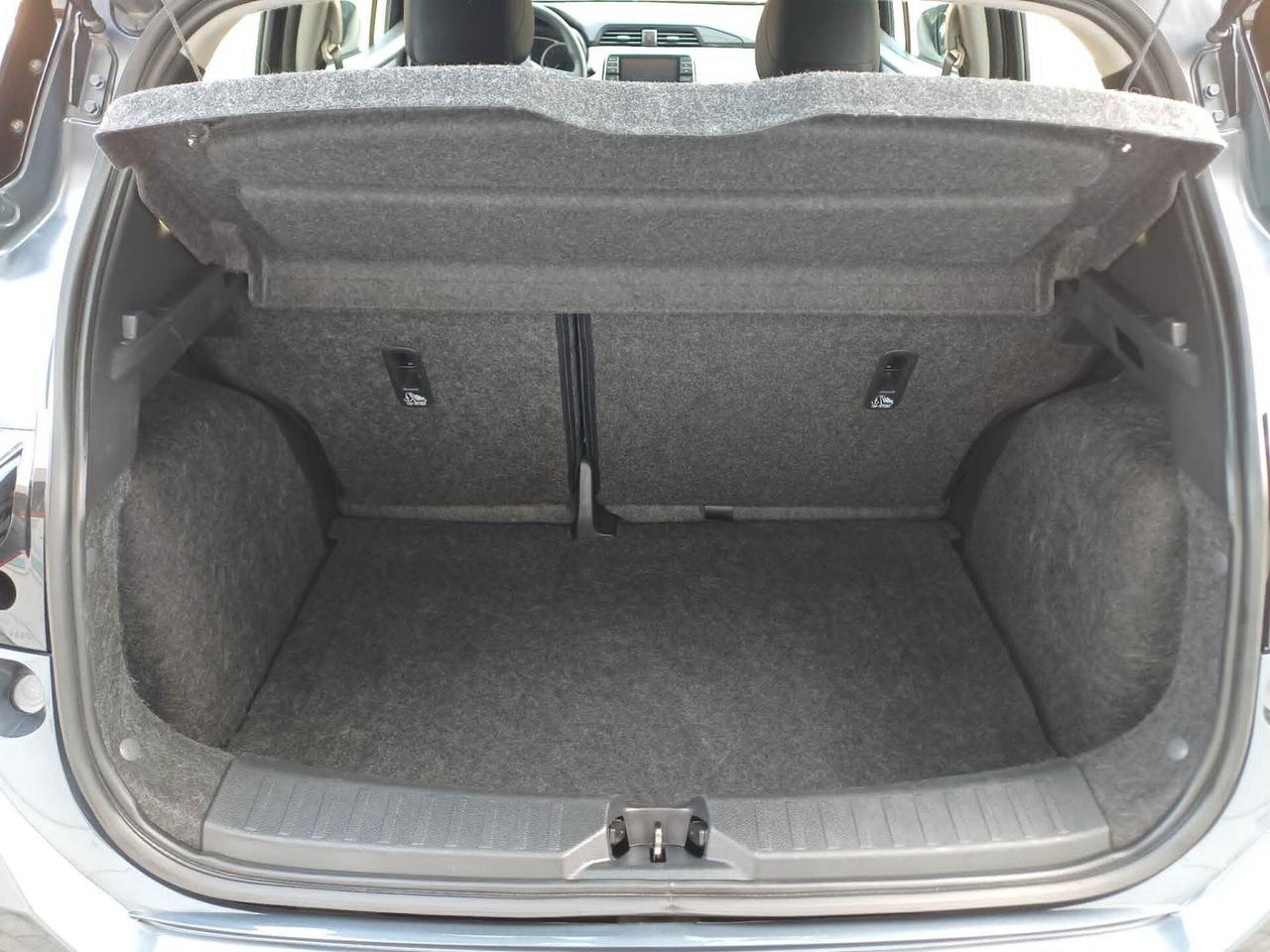 Nissan Micra IG-T 92 5 porte Tekna