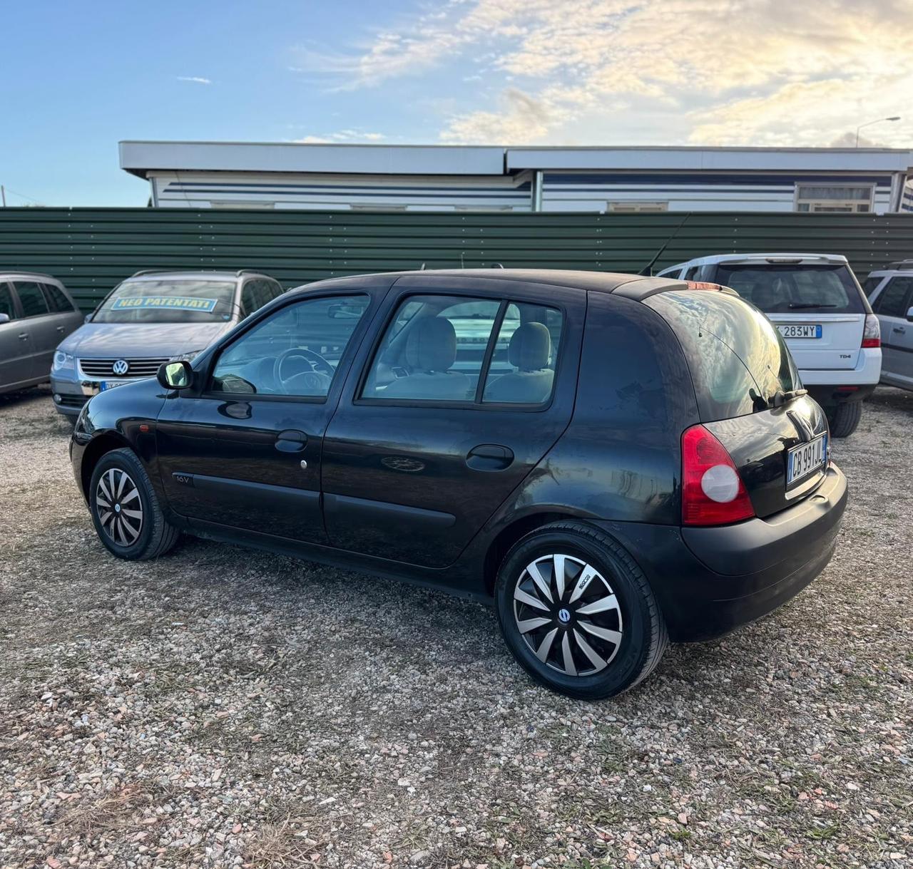 Renault Clio 1.2 16V cat 5 porte Privilège