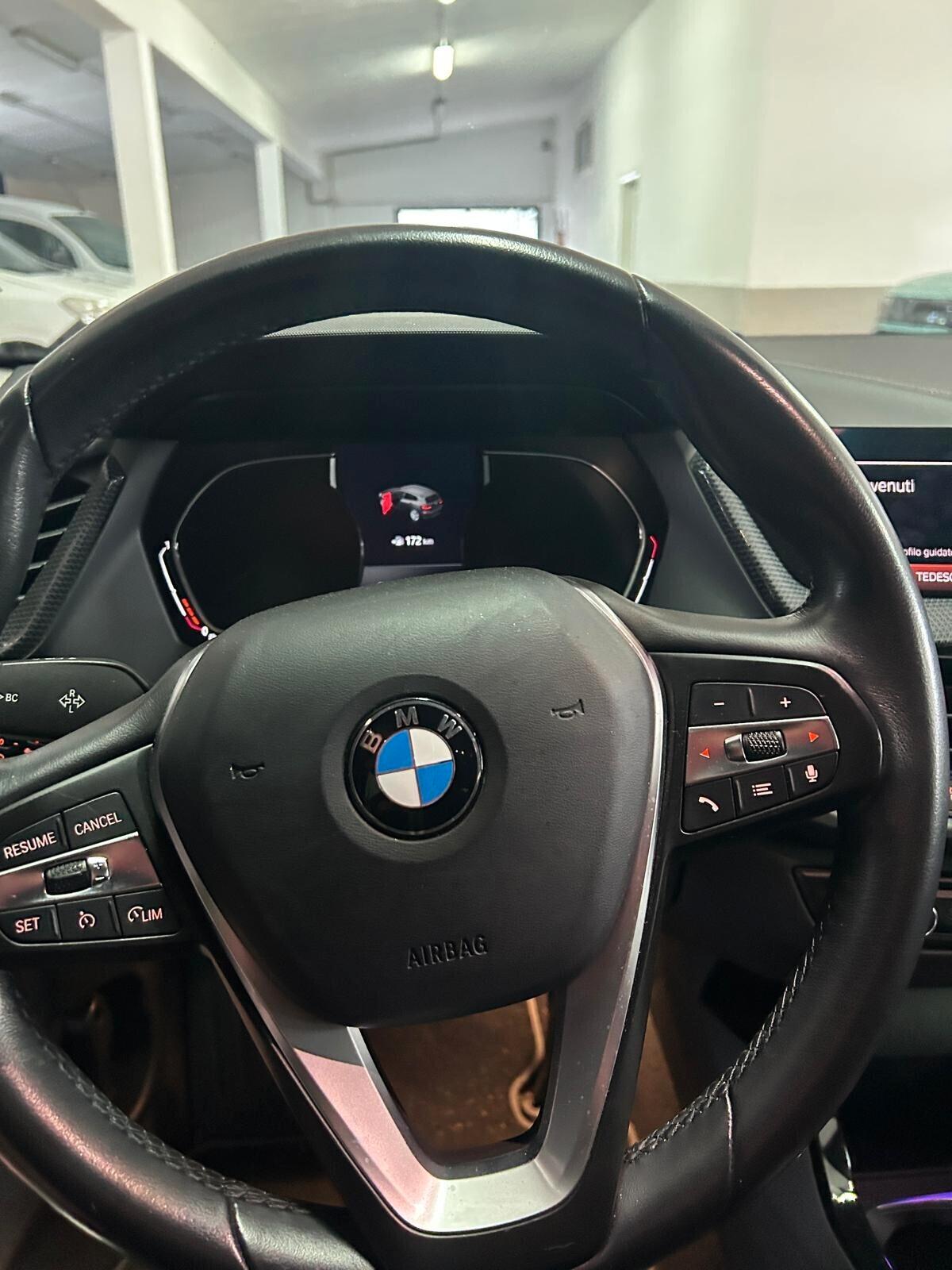 Bmw 116 116d 5p. Msport