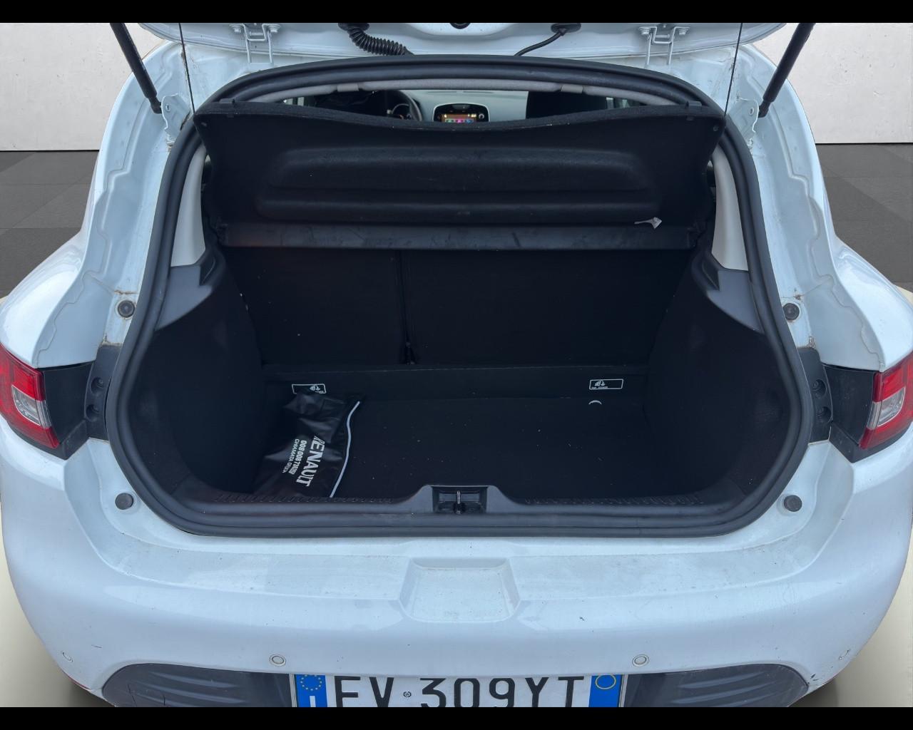 RENAULT Clio 4ª serie - Clio dCi 8V 75 CV 5 porte Business