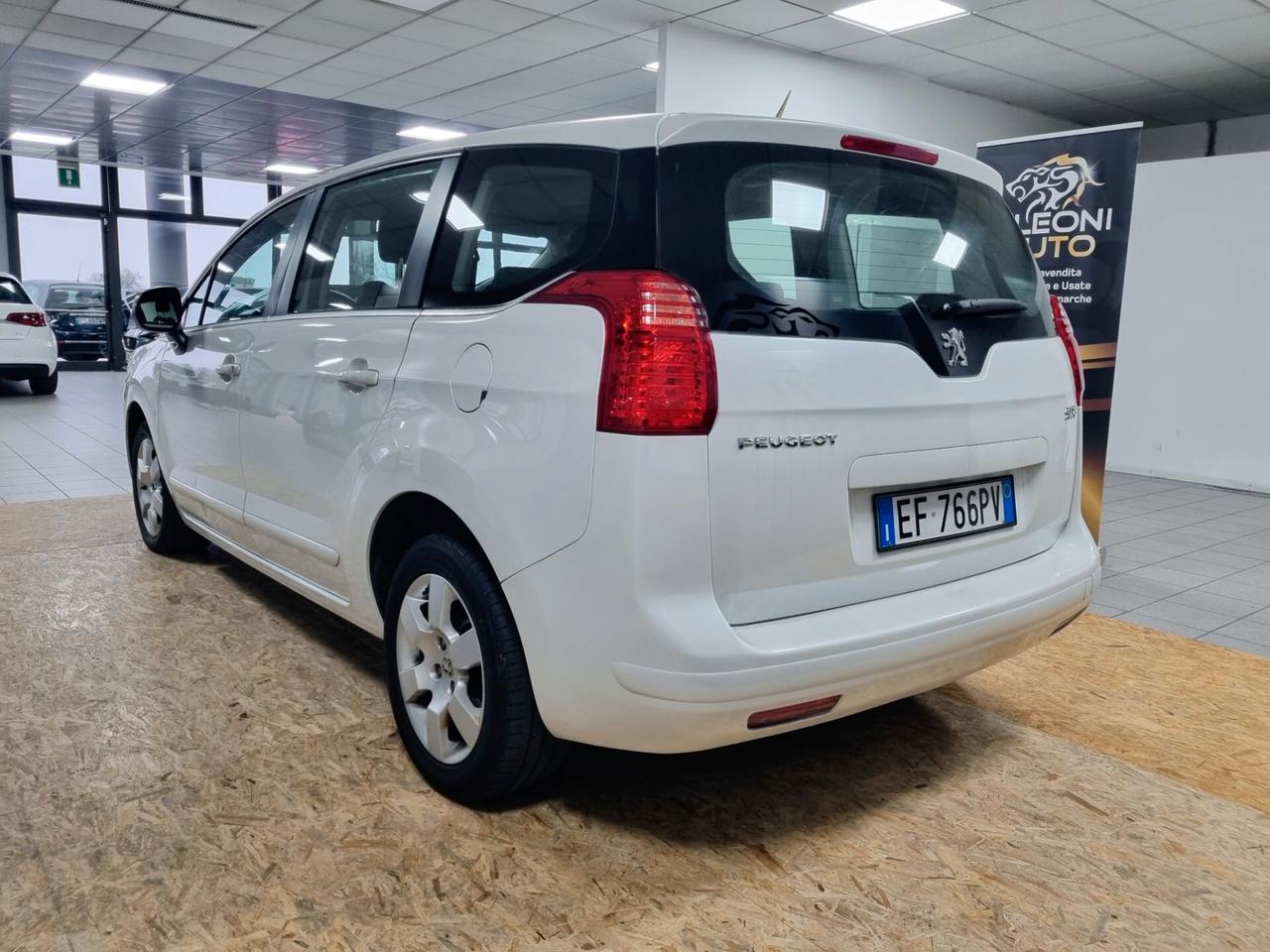 PEUGEOT 5008 1.6 HDi 115CV ACTIVE