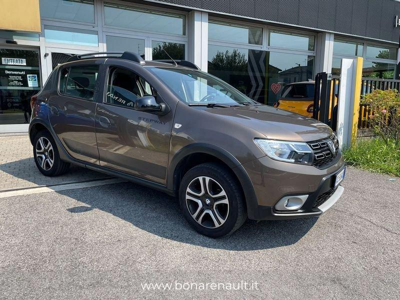 Dacia Stepway 1.0 TCe 100 ECO-G 15th Anniversary
