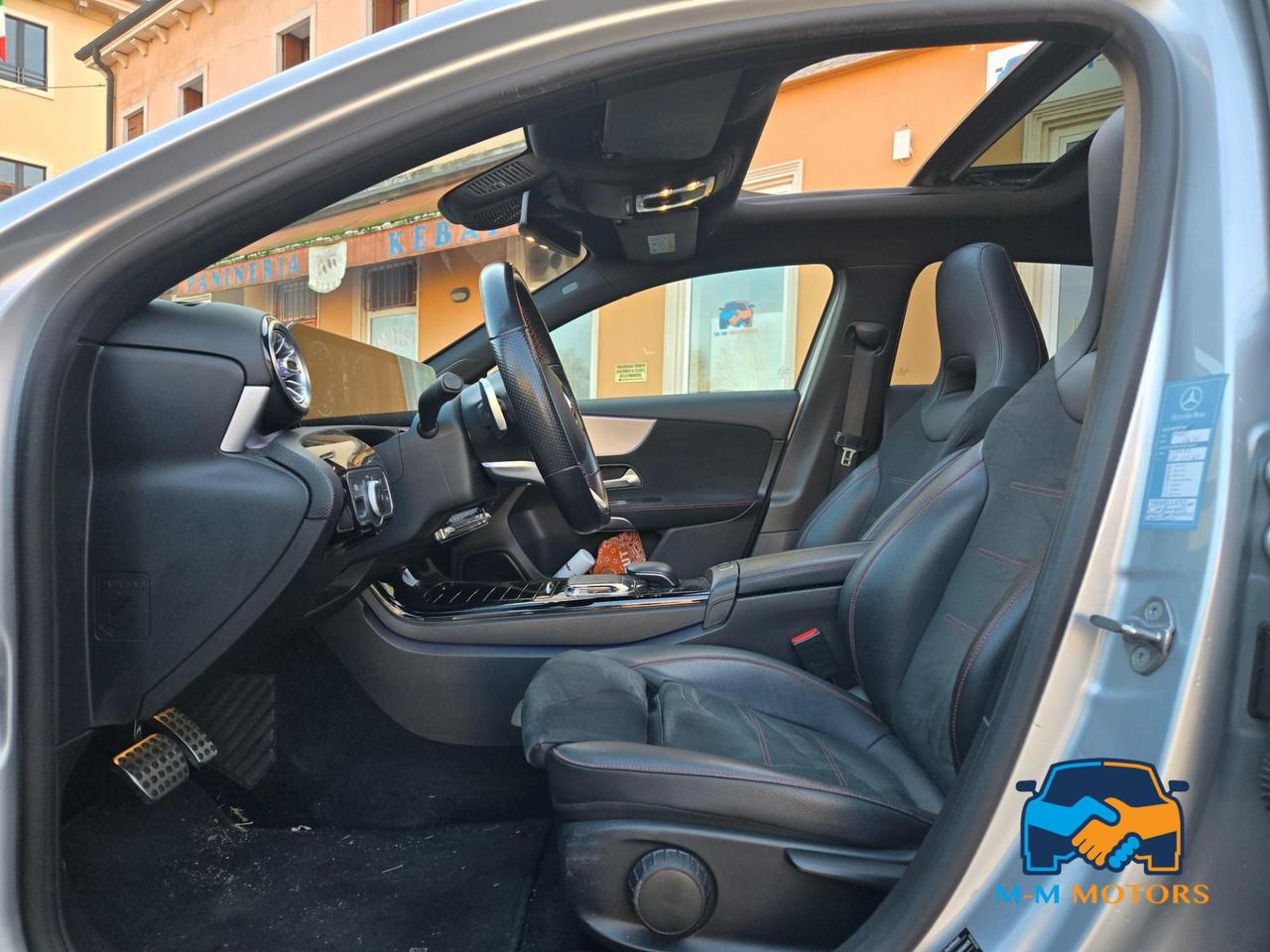 Mercedes A 180 Premium AMG Line