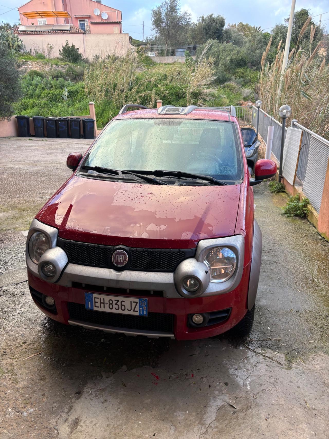 Fiat Panda 1.3 MJT 16V DPF 4x4 Cross serie speciale gancio traino di serie