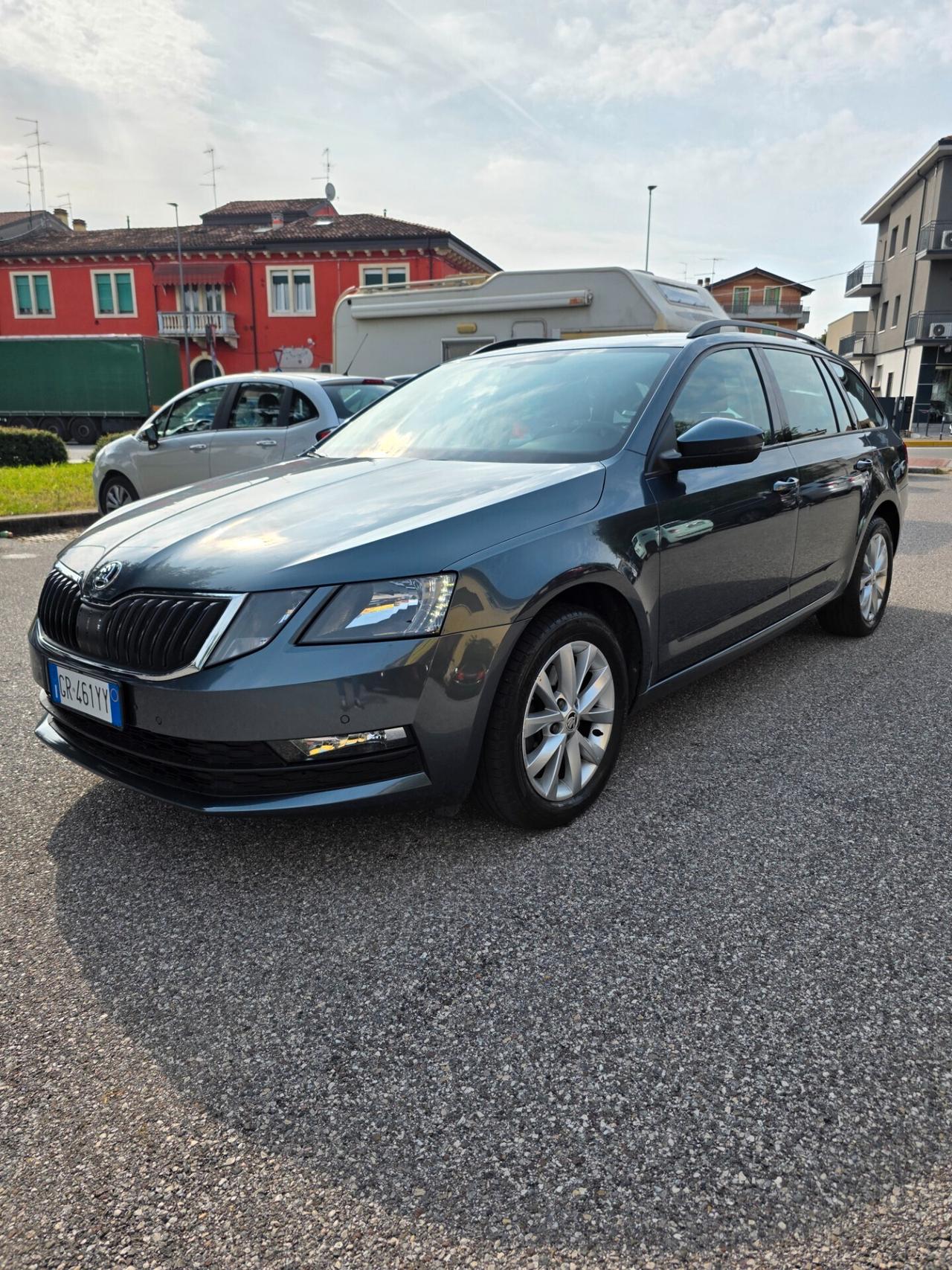 Skoda Octavia 2.0 TDI SCR 150 CV DSG Wagon Executive