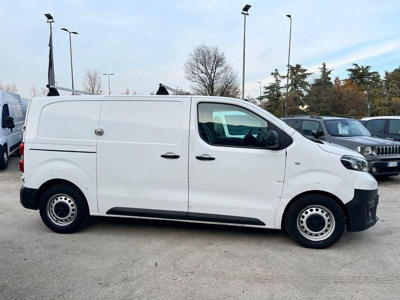 Toyota Proace 1.5D 120CV S&S L1 Compact 3p. 10q Active (IVA ESCL.)