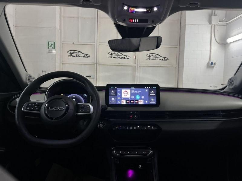 FIAT 600 600 Hybrid 100 CV DCT MHEV La Prima DA 249.00 MENSILE