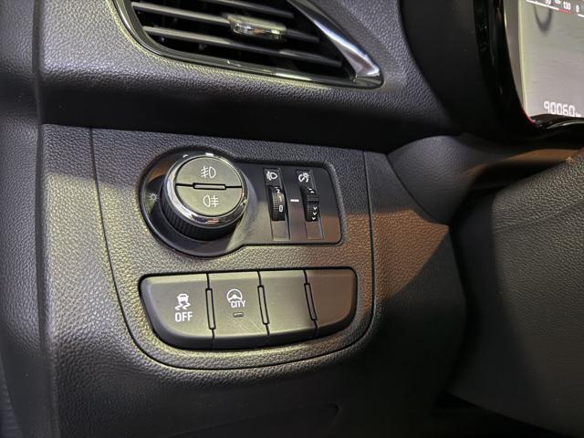 OPEL Karl Rocks 1.0 73 CV